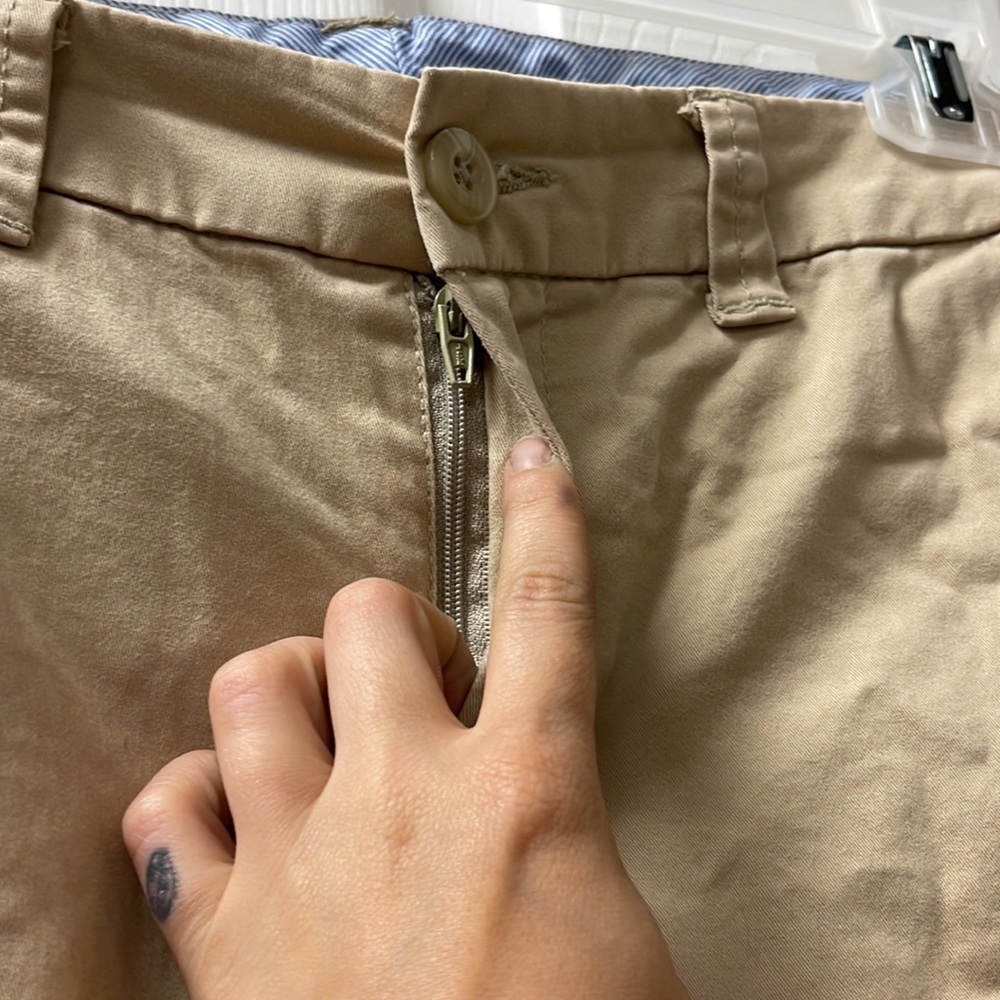 Khaki pants - Picture 3 of 5